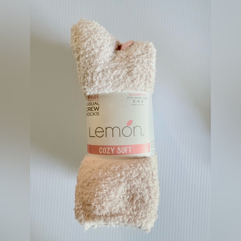 Lemon Women’s Fuzzy Casual Crew Socks | 4-Pack Cozy Soft Plush | Size 5-9.5 New